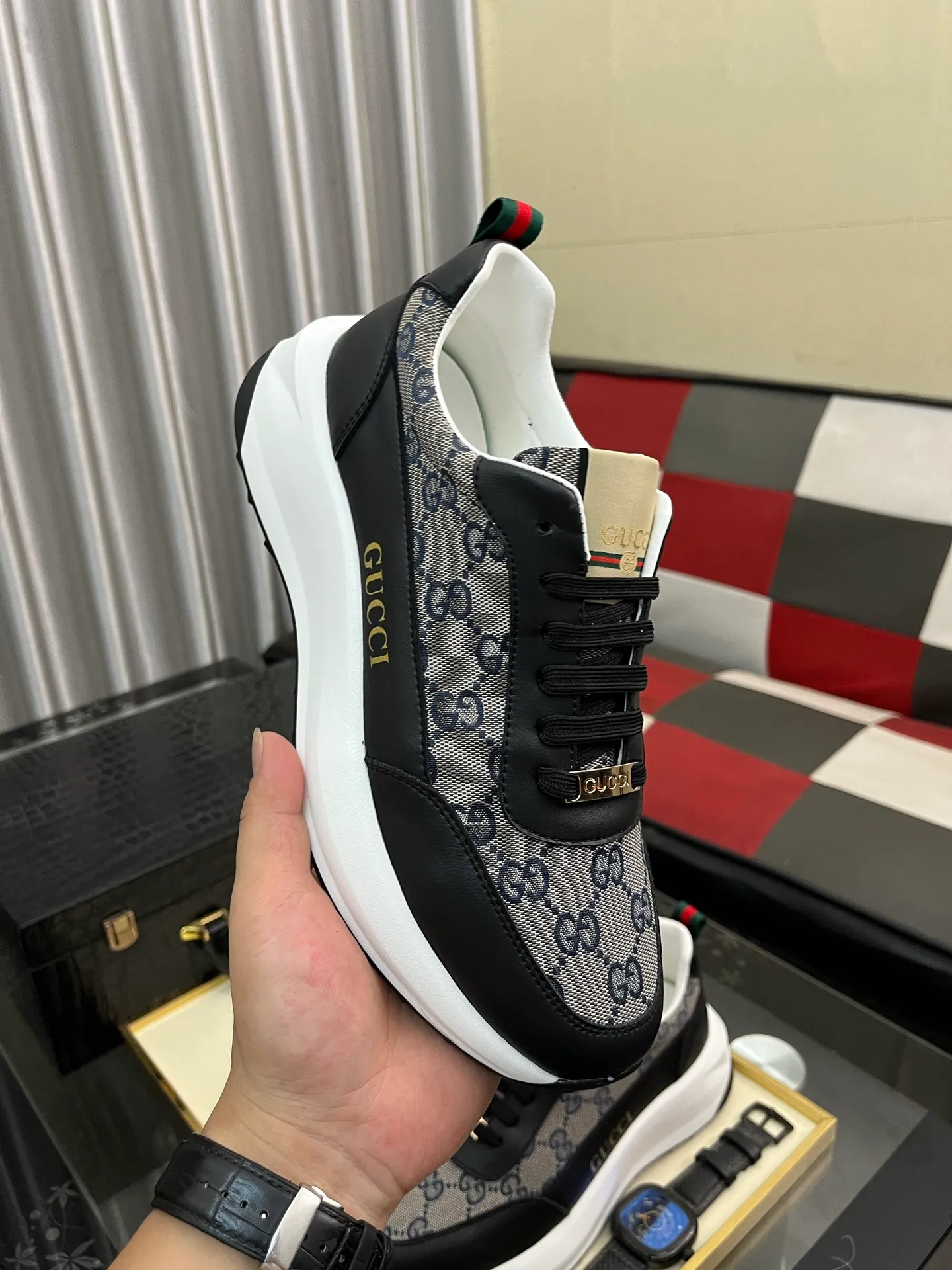 Men's Men's Shoes💰440⌚️⌚️【GUCCI】Gucci men's latest white shoe series casual shoes! The official website is built 1:1. Upper: Made of imported cowhide, with electric embroidery ➕Inner lining: Made of high-quality first-layer pigskin, soft and comfortable. Picky material selection and exquisite workmanship give you the best enjoyment. Size: 38-444️⃣Colors available